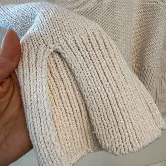 New (w/o) tag St. John Cream V-Neck Sweater with Navy Stripes - Picture 5 of 6